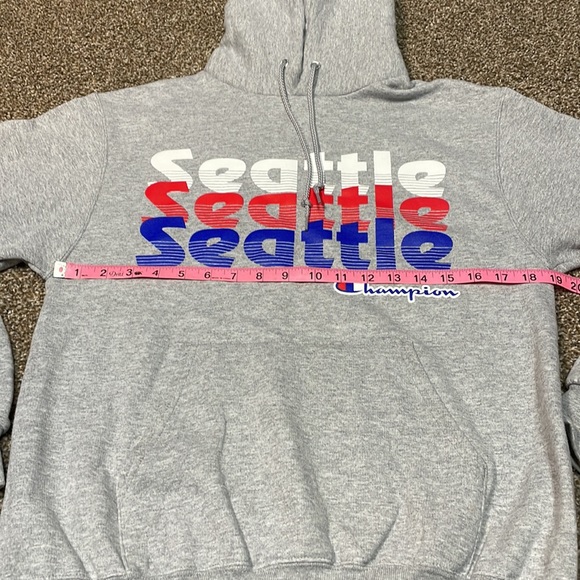 Champion Seattle Hoodie. Men’s size S. - Picture 4 of 9